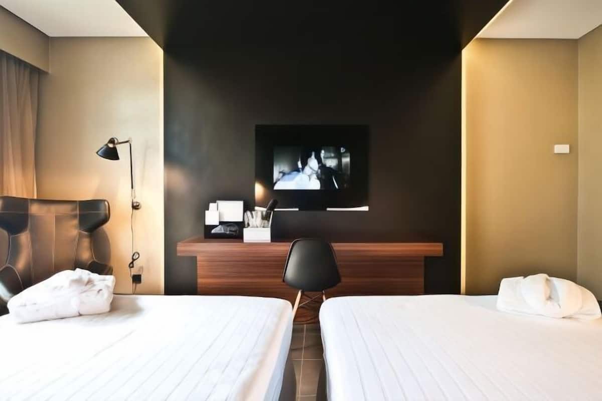 Minibar, in-room safe, desk, soundproofing