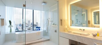 One Farrer Hotel