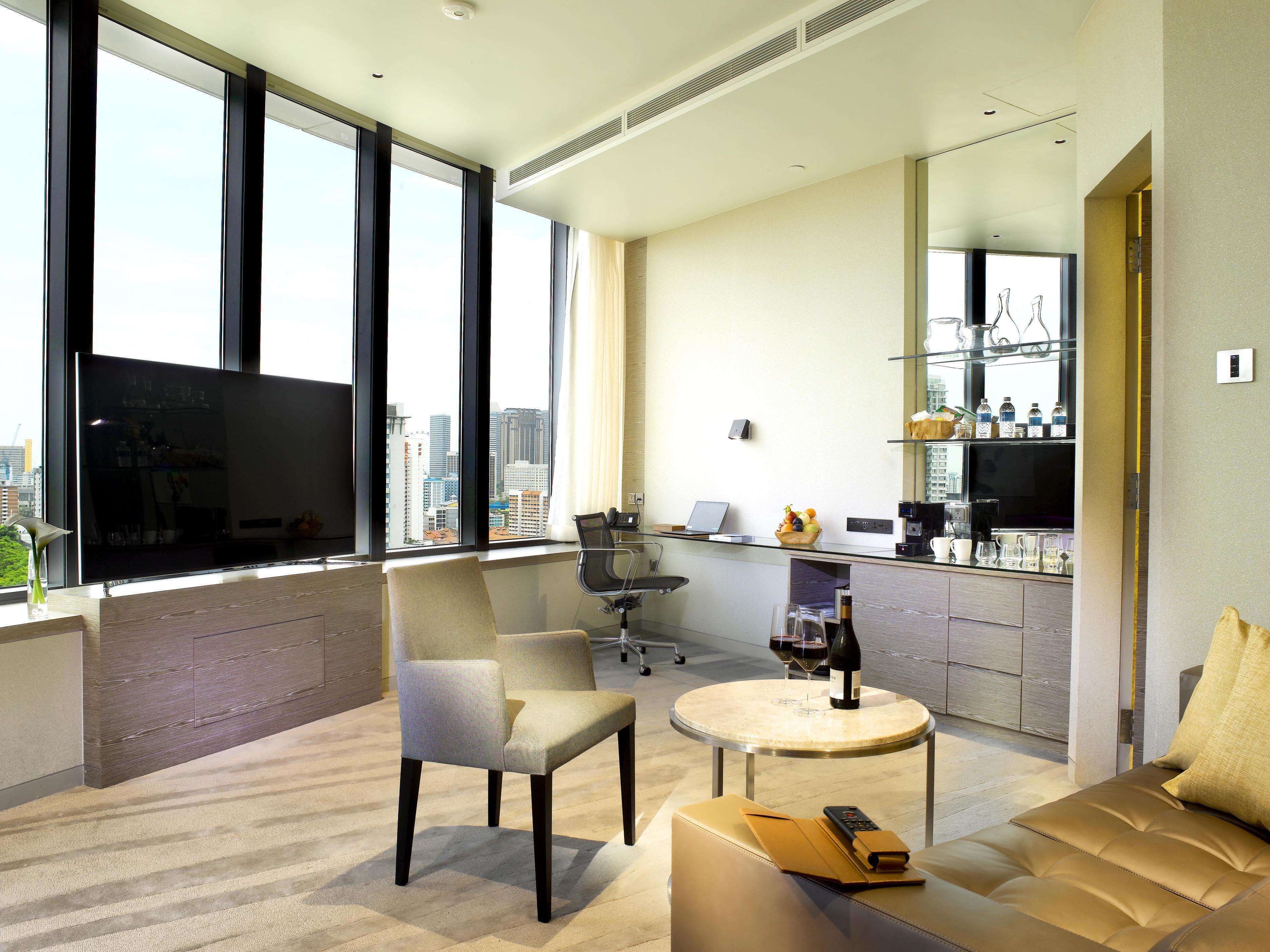 Mint Premier Suite, Skyline Lounge Access | Ropa de cama de alta calidad y caja de seguridad en la habitación 