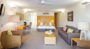 Smart TV - Couran Cove Island Resort (South Stradbroke Island)