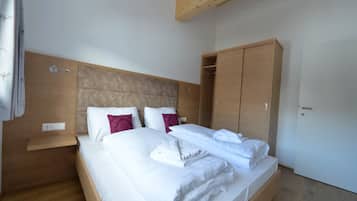 1 bedroom, in-room safe, free cribs/infant beds, free WiFi
