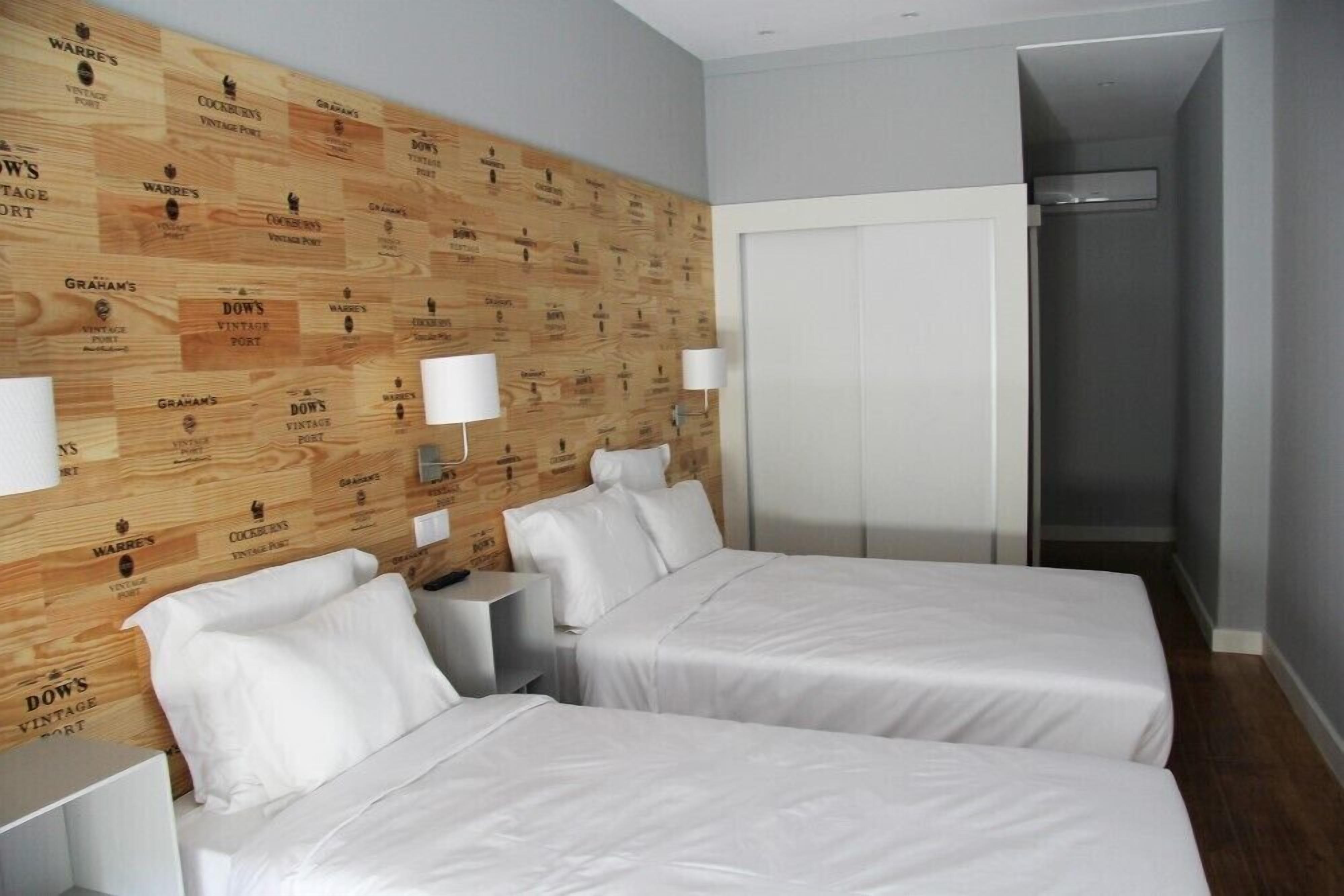 triple room | individually decorated, individually furnished, free wifi, bed sheets