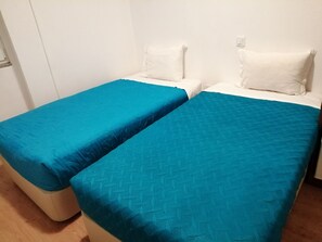 In-room safe, free WiFi, bed sheets - Residencial Vale Formoso (Porto)
