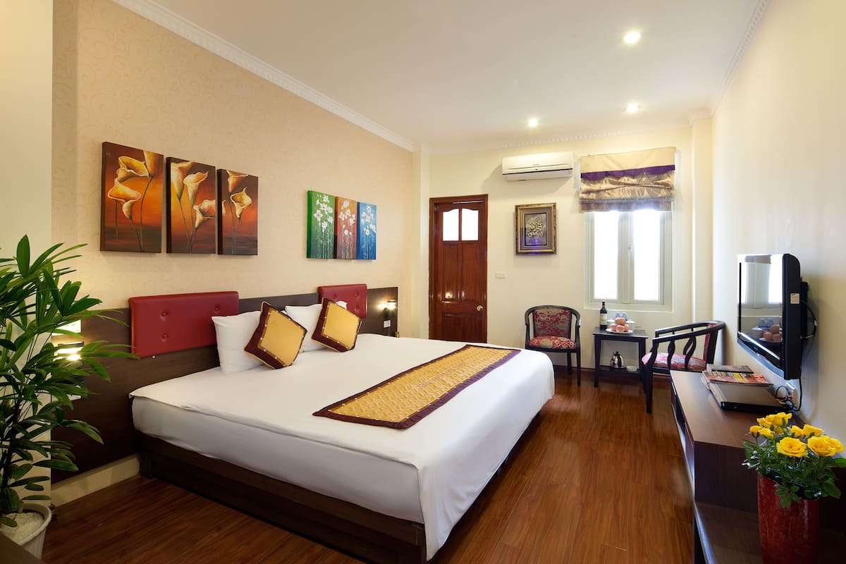 1 bedroom, minibar, in-room safe, desk