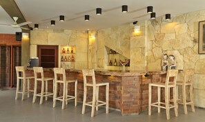 Breakfast, lunch, dinner and brunch served - Alindra Villas & Spa (Jimbaran)