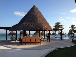 3 bars/lounges, 2 beach bars, swim-up bar, poolside bar