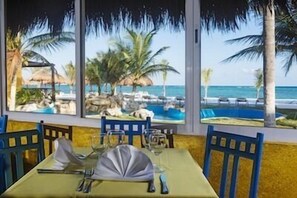 2 restaurants, breakfast, lunch, dinner served; international cuisine