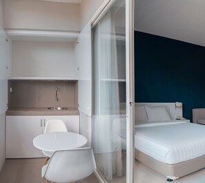 Premium bedding, minibar, in-room safe, desk - Cozy Stay (Denpasar)