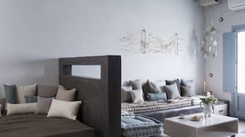 Villa Ble with Outdoor Jacuzzi | 2 bedrooms, hypo-allergenic bedding, Select Comfort beds, minibar
