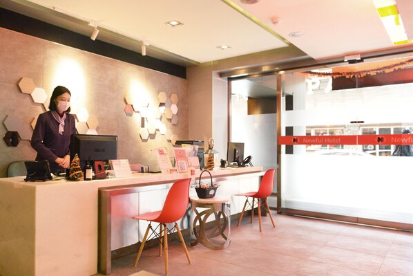 Reception - Newful Hotel (Taipei)