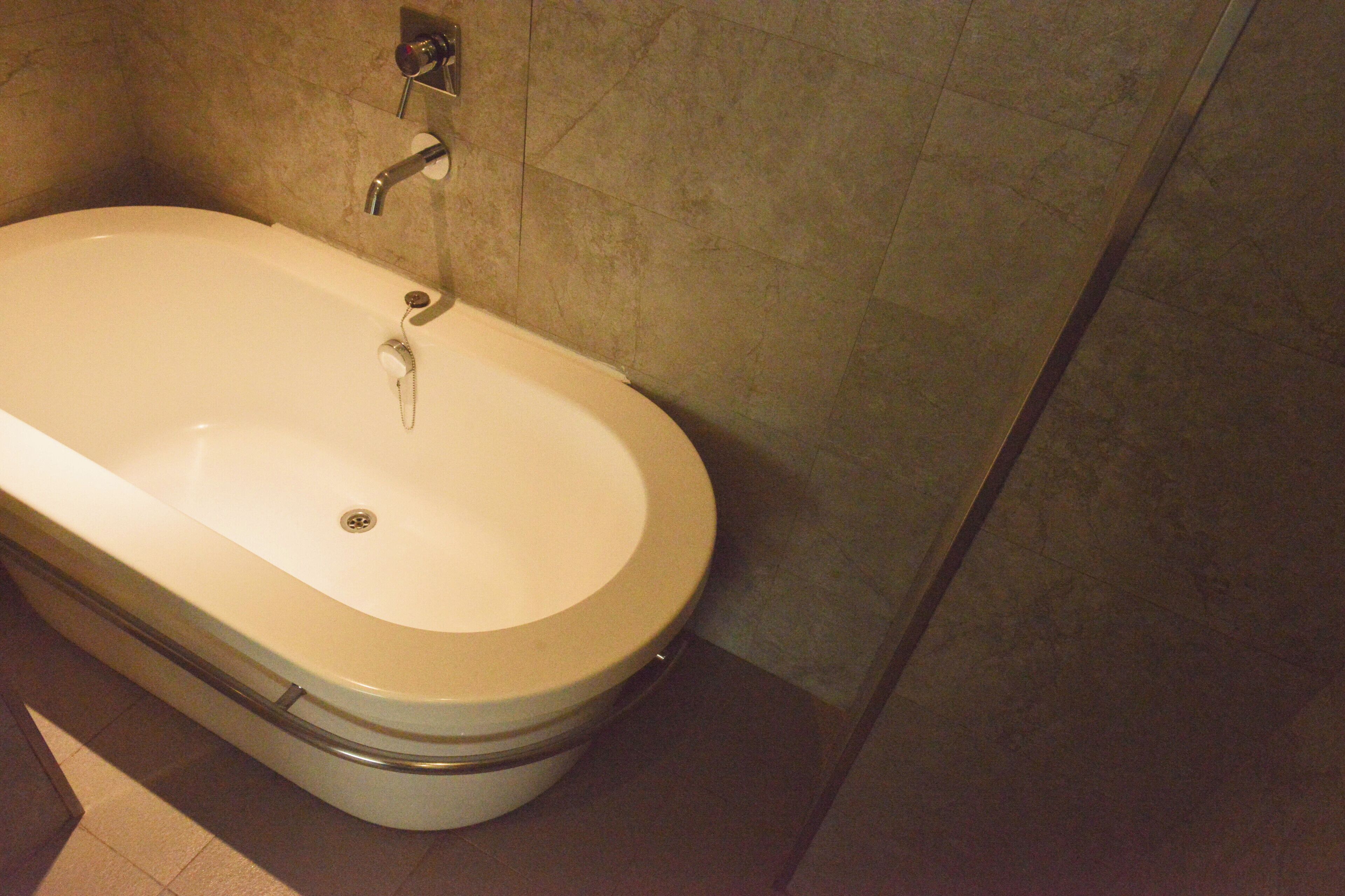 premium bedding, in-room safe, desk, laptop workspace