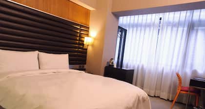 Newful Hotel
