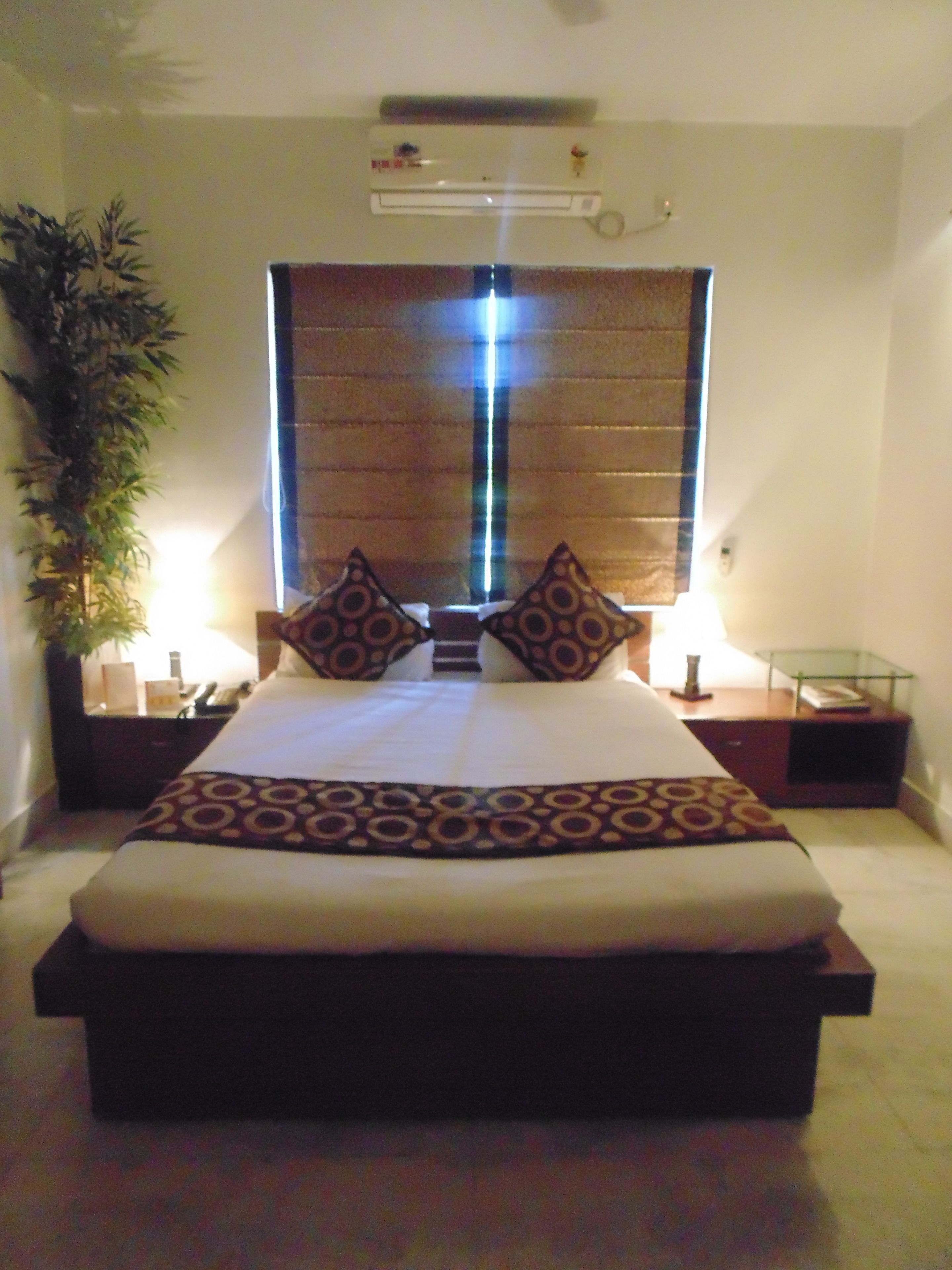 1 bedroom, down duvets, memory-foam beds, in-room safe