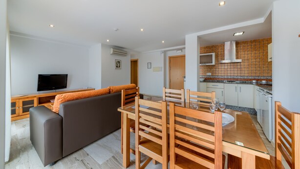 Apartment, 2 Bedrooms | Living room - Hotel Apartamentos Loto Conil (Conil de la Frontera)