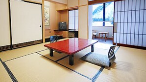 ห้องทวิน (Japanese-Style)