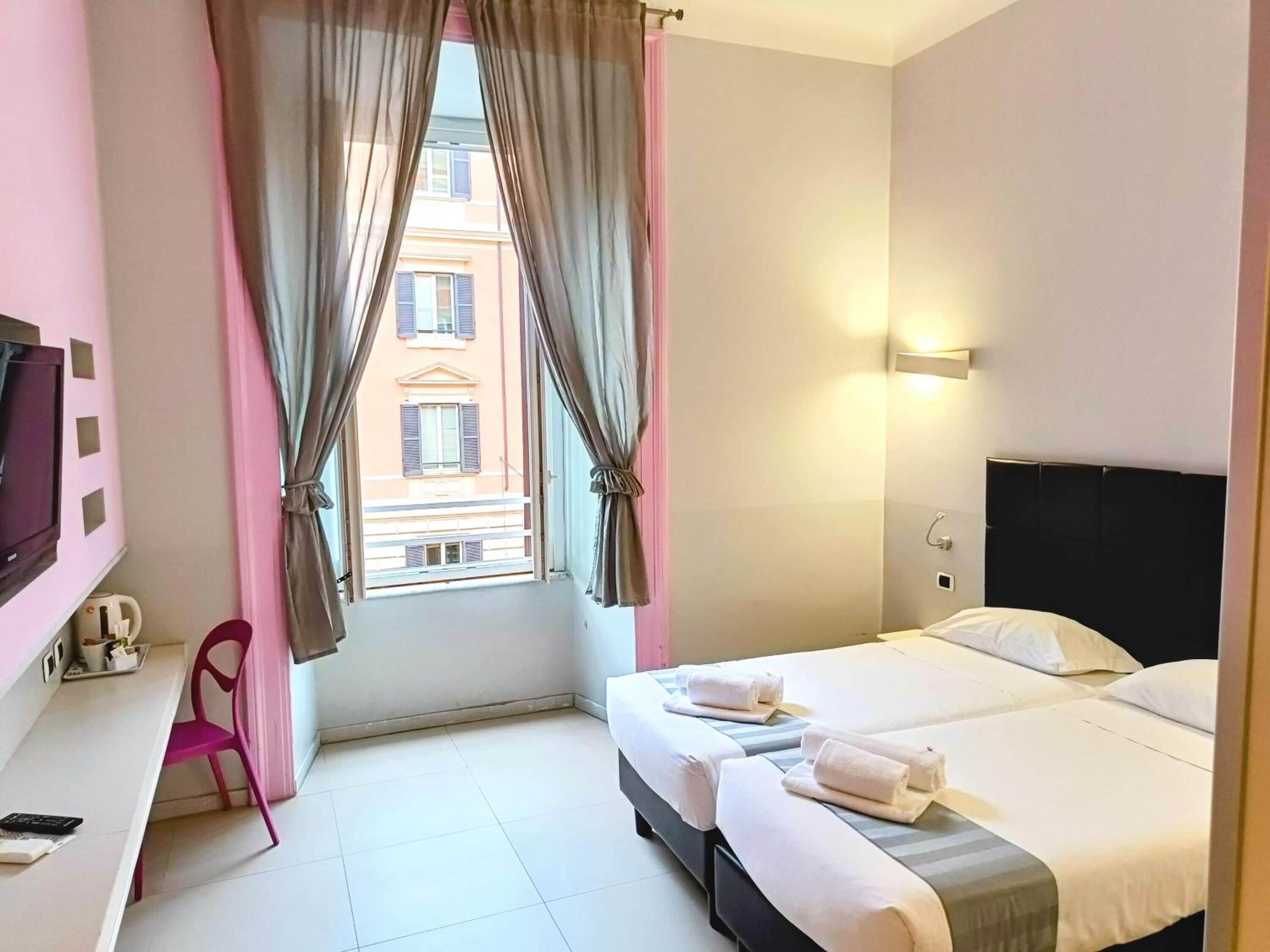 Photo - Manin Suites LT