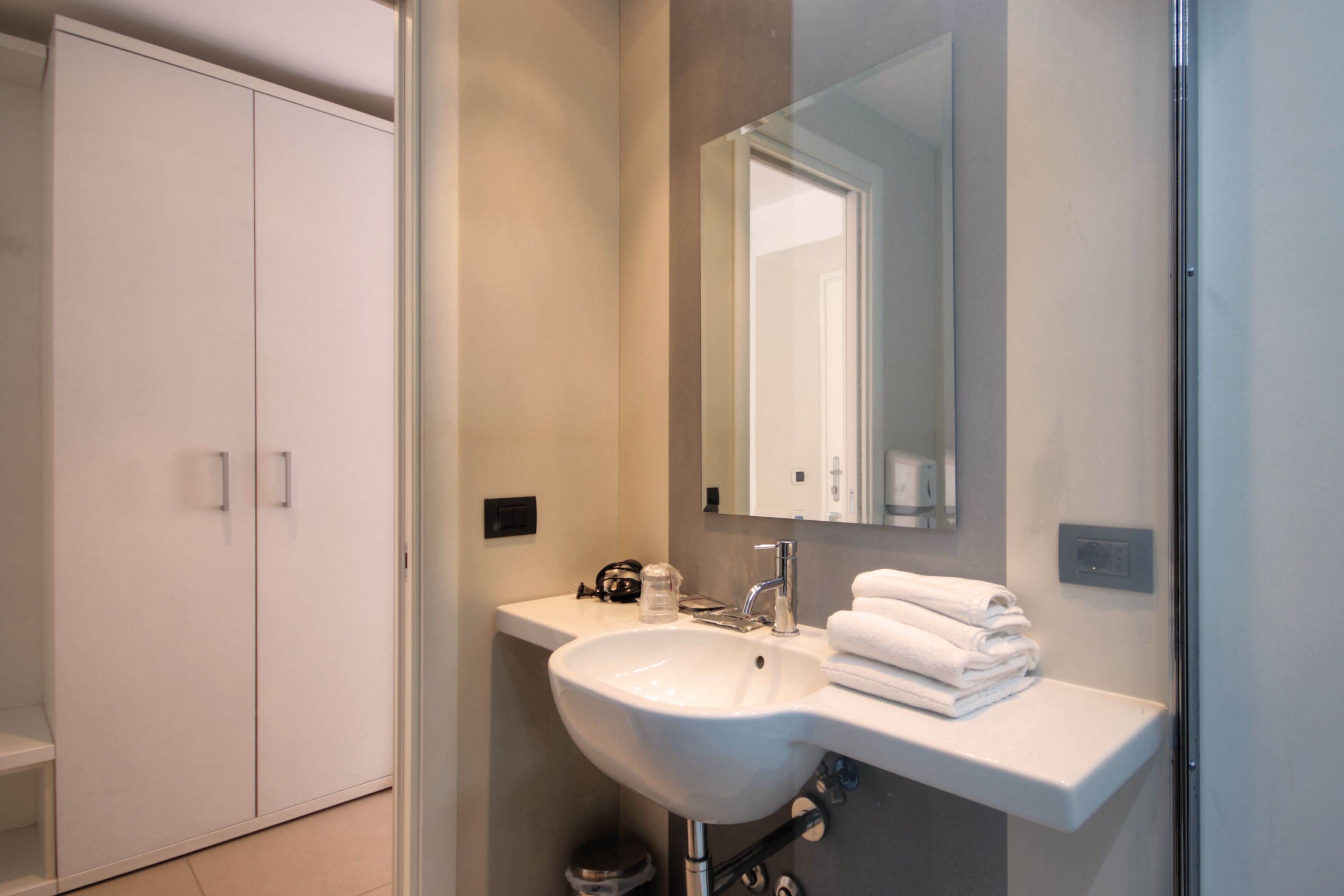 Photo - Manin Suites LT