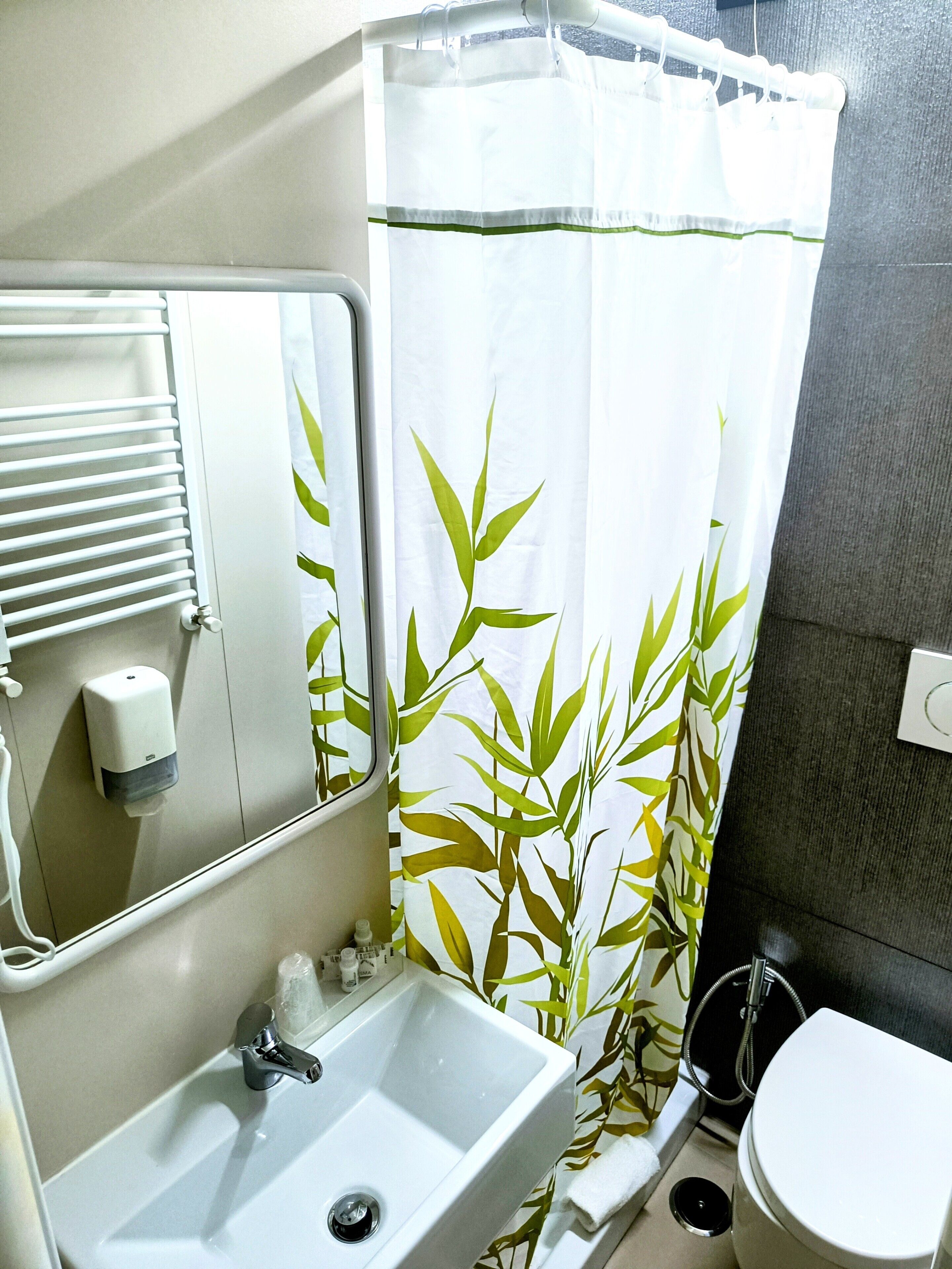 Photo - Manin Suites LT