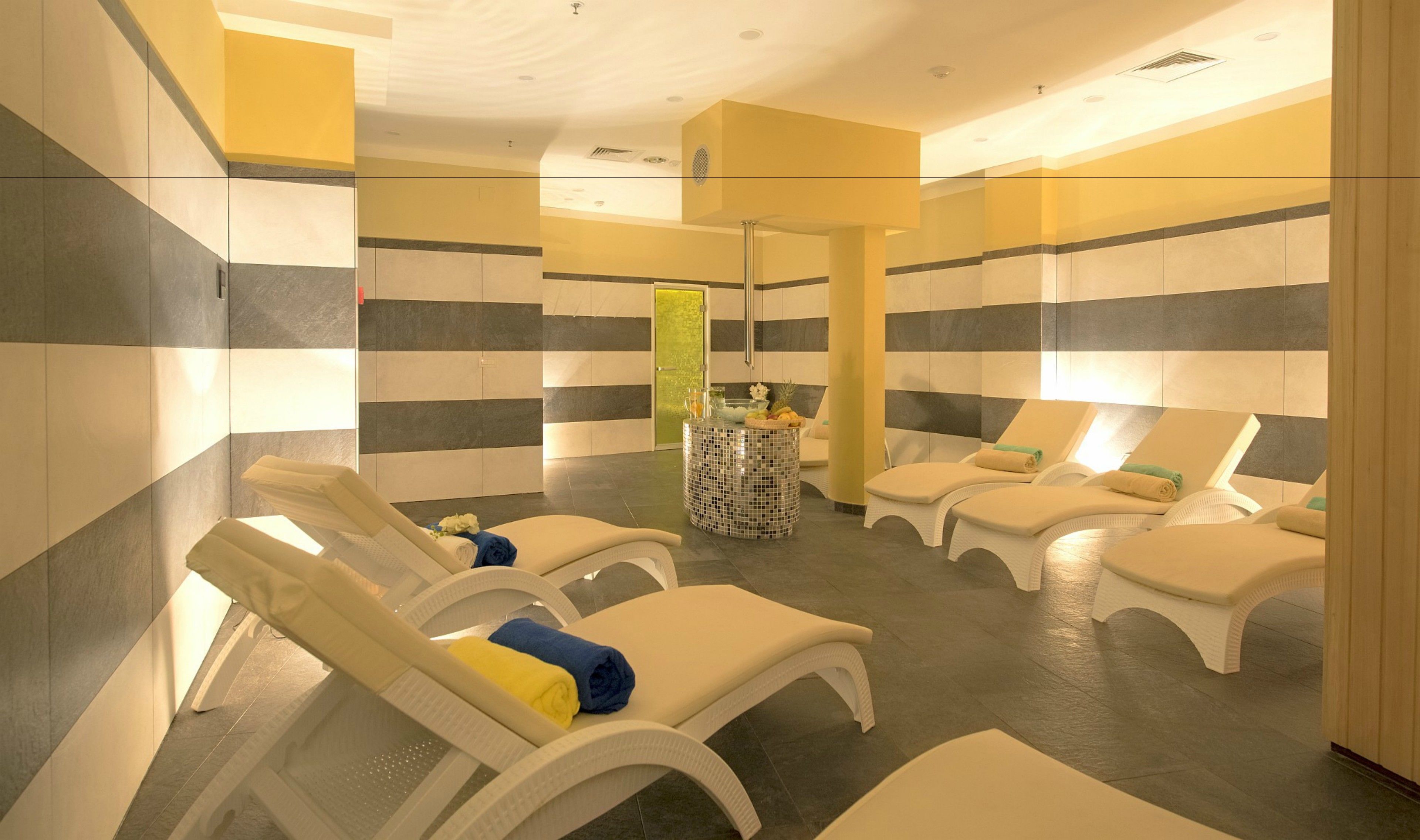 couples treatment room(s), sauna, steam room, turkish bath/hammam