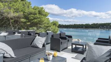 4 bar/lounge, bar sulla spiaggia