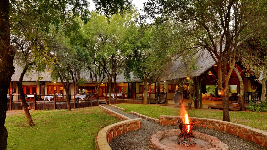 Black Rhino Game Lodge