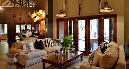 Black Rhino Game Lodge