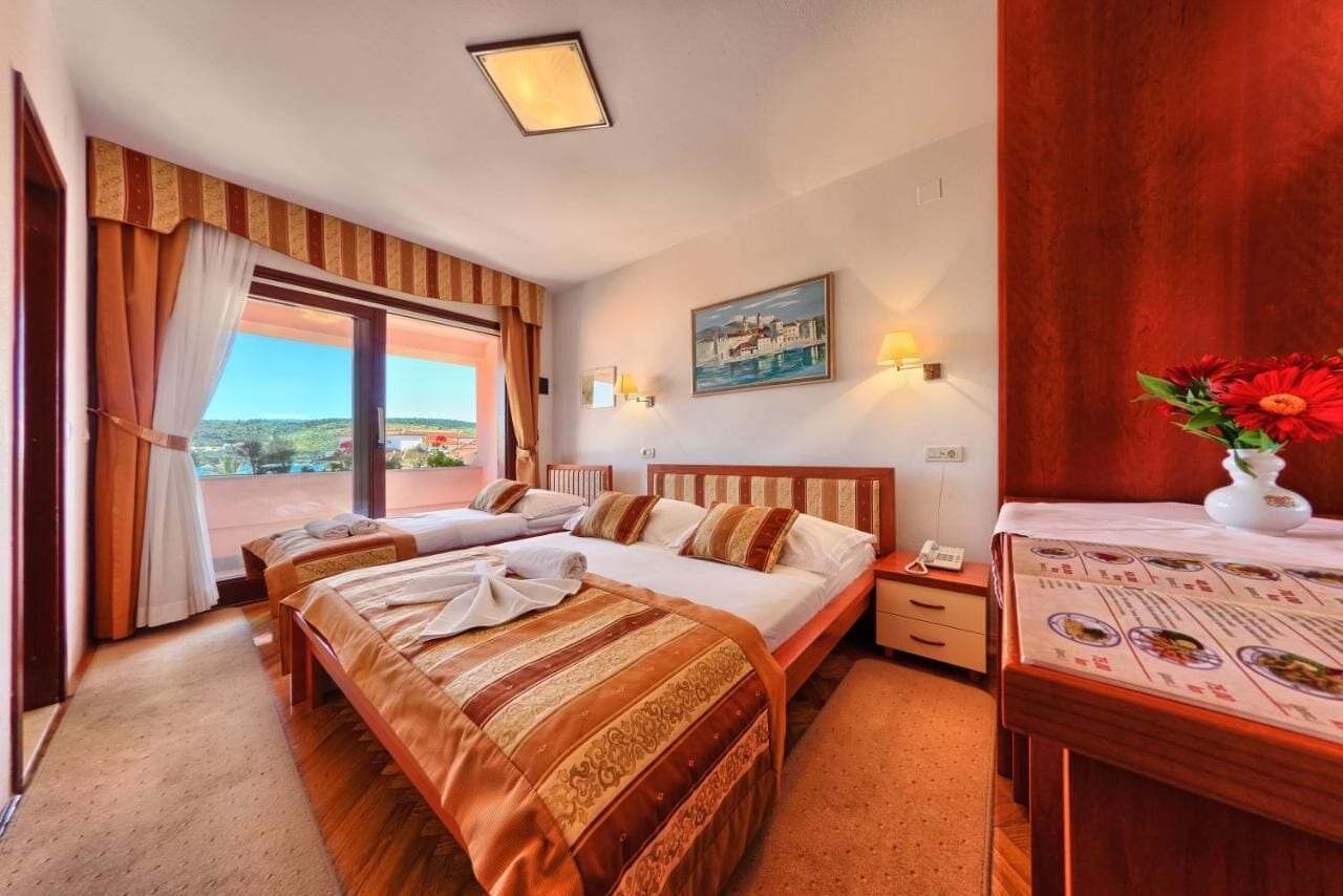 Minibar, in-room safe, blackout curtains, soundproofing
