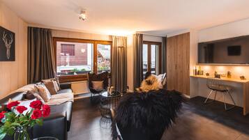 Luxury Apartment (First Floor)