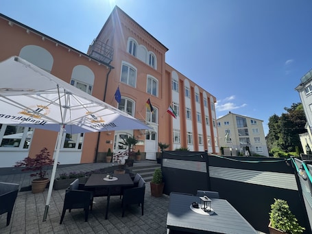 Front of property. Hotel am Mühlenteich