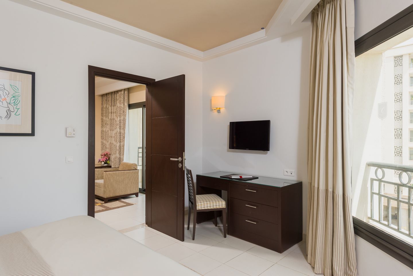 junior suite | hypo-allergenic bedding, minibar, in-room safe, blackout curtains