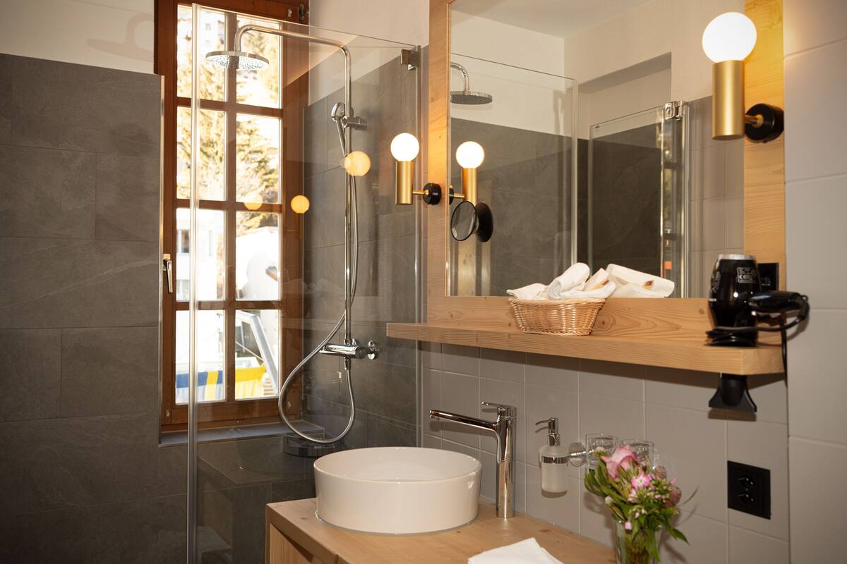 junior double room | bathroom | hair dryer, towels