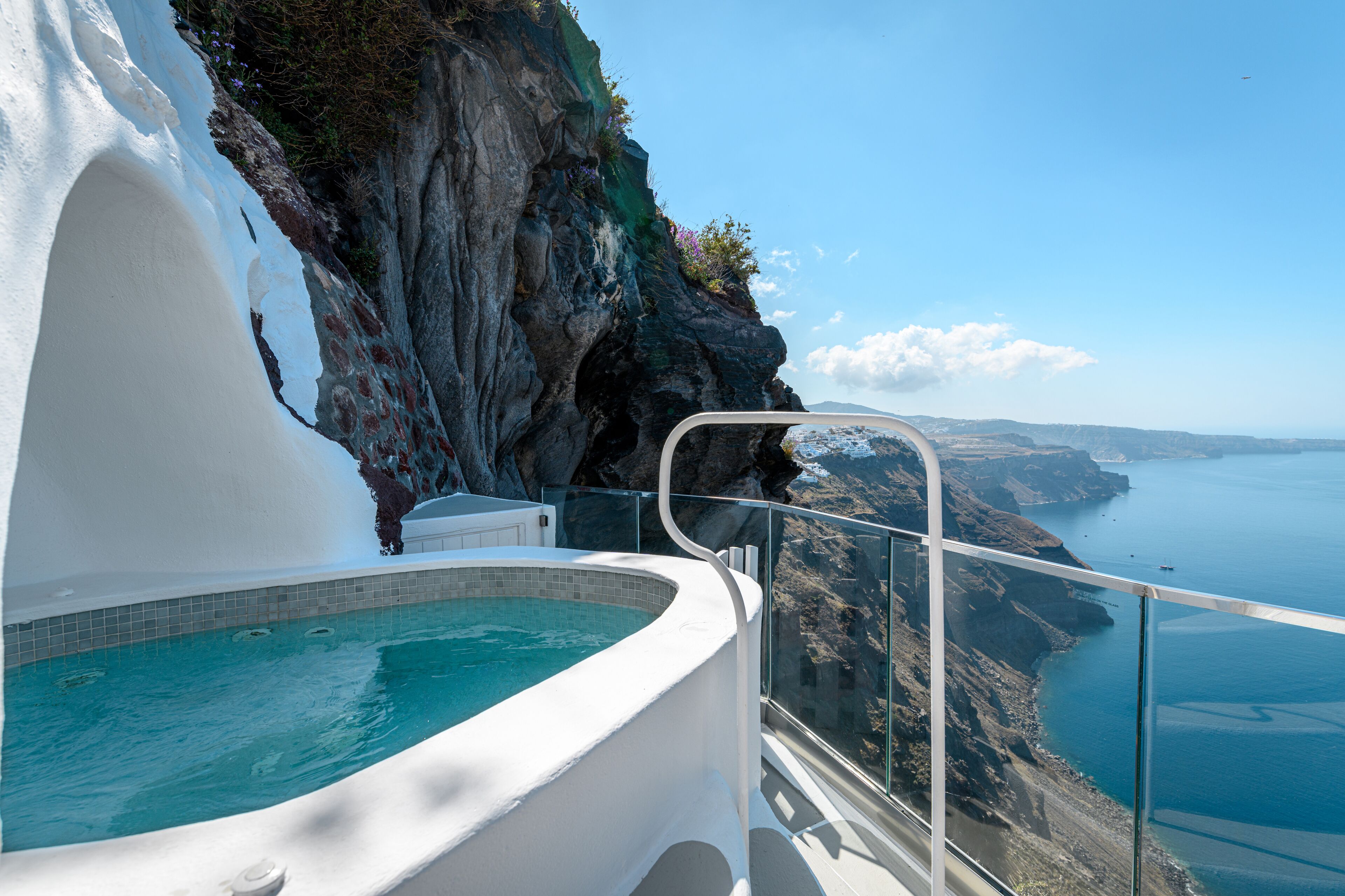 Suite, Sea View ( Indoor & Outdoor Jetted Plunge Pools)The Cliff | Jetted tub
