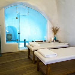 Couples treatment rooms, body treatments, aromatherapy