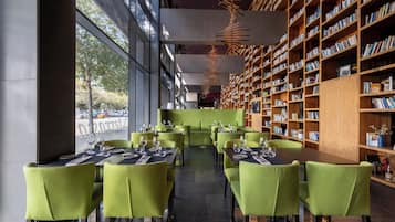 Se sirven desayunos, almuerzos y cenas