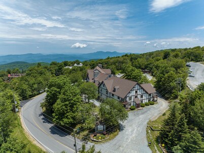 4 Seasons at Beech Mountain