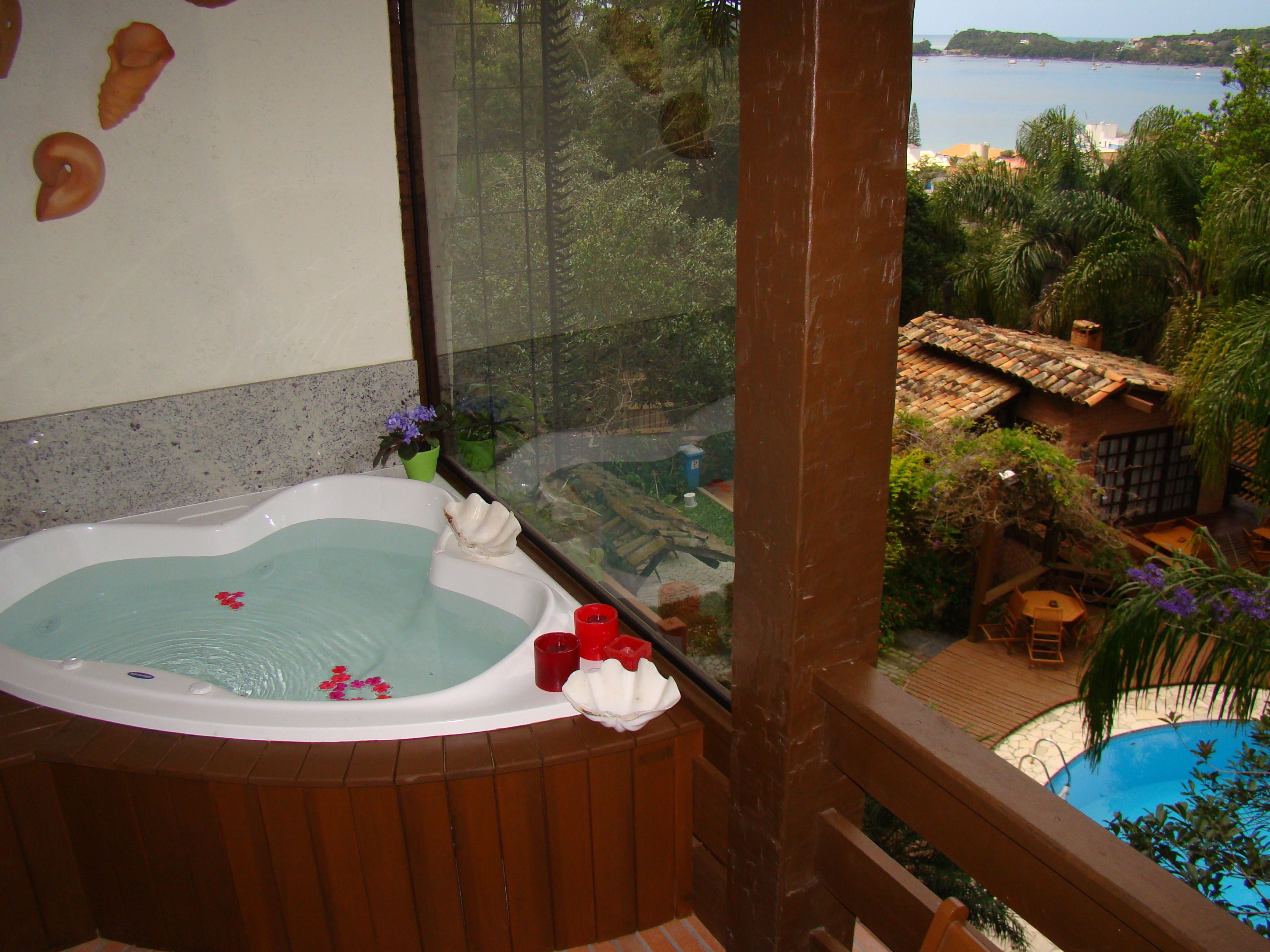 Bañera de hidromasaje interior
