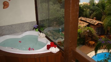 Bañera de hidromasaje interior