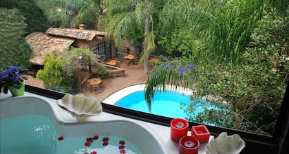 Pousada George's Village