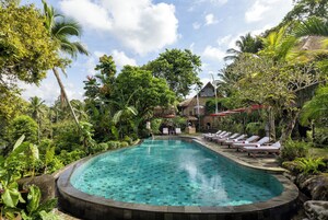 Kolam infiniti