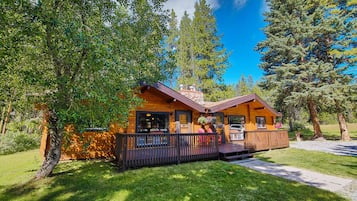 Chalet Deluxe, 2 habitaciones | Wifi gratis y ropa de cama