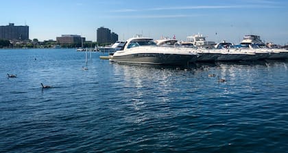 Days Inn by Wyndham Sarnia Harbourfront