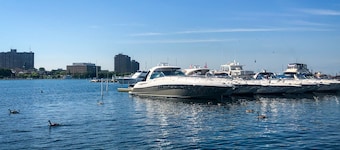 Days Inn by Wyndham Sarnia Harbourfront