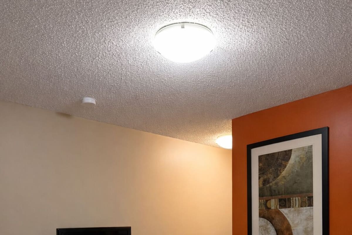 Desk, laptop workspace, free WiFi, bed sheets