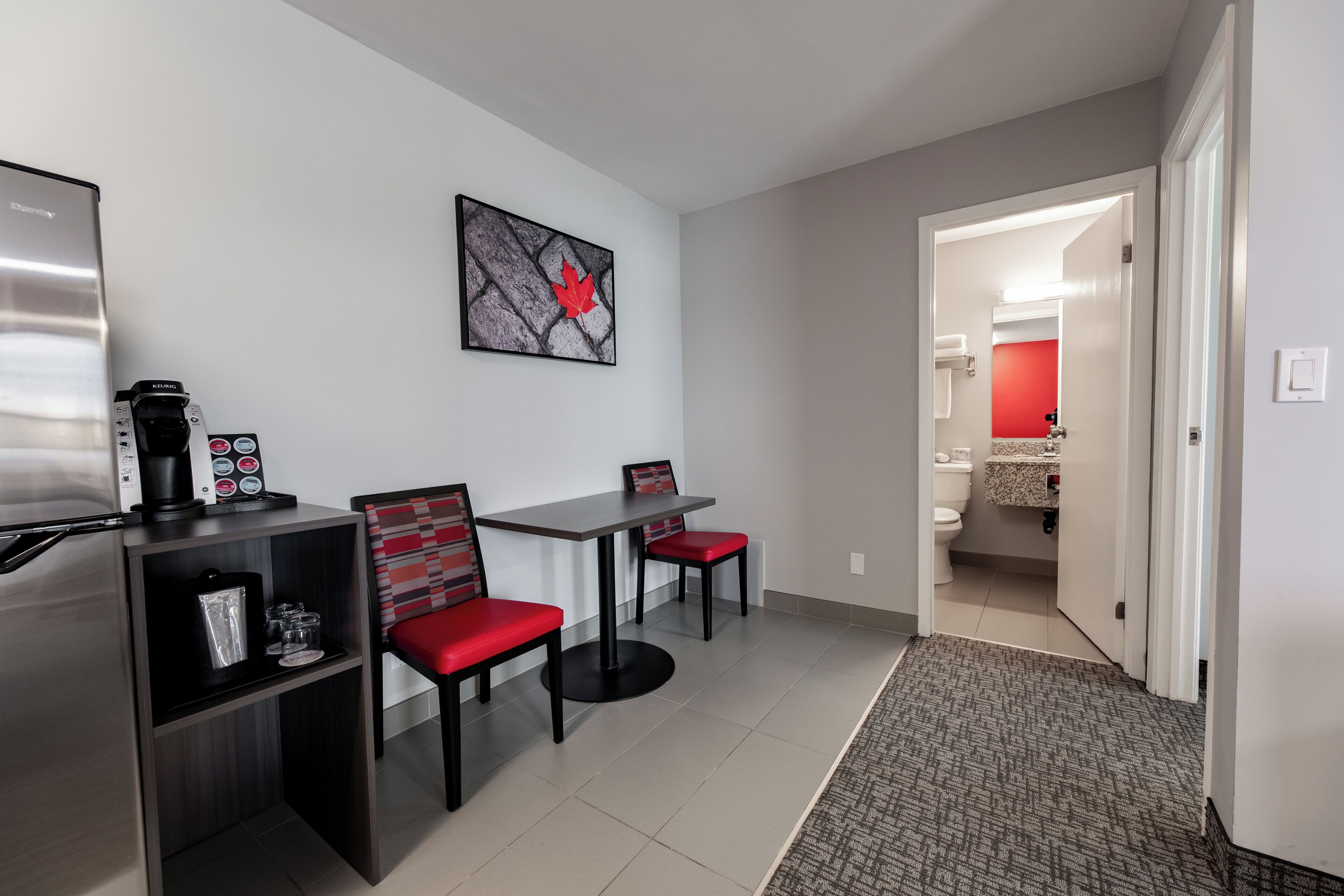 double queen kitchenette exterior access (pet friendly) | in-room dining