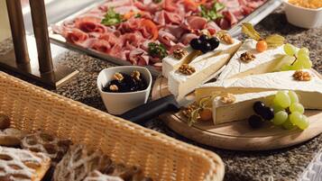 Desayuno completo incluido todos los días