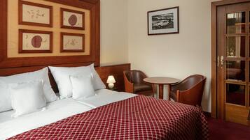 1 habitación, ropa de cama hipoalergénica y minibar