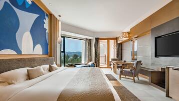 Minibar, in-room safe, alarm clocks, wheelchair access