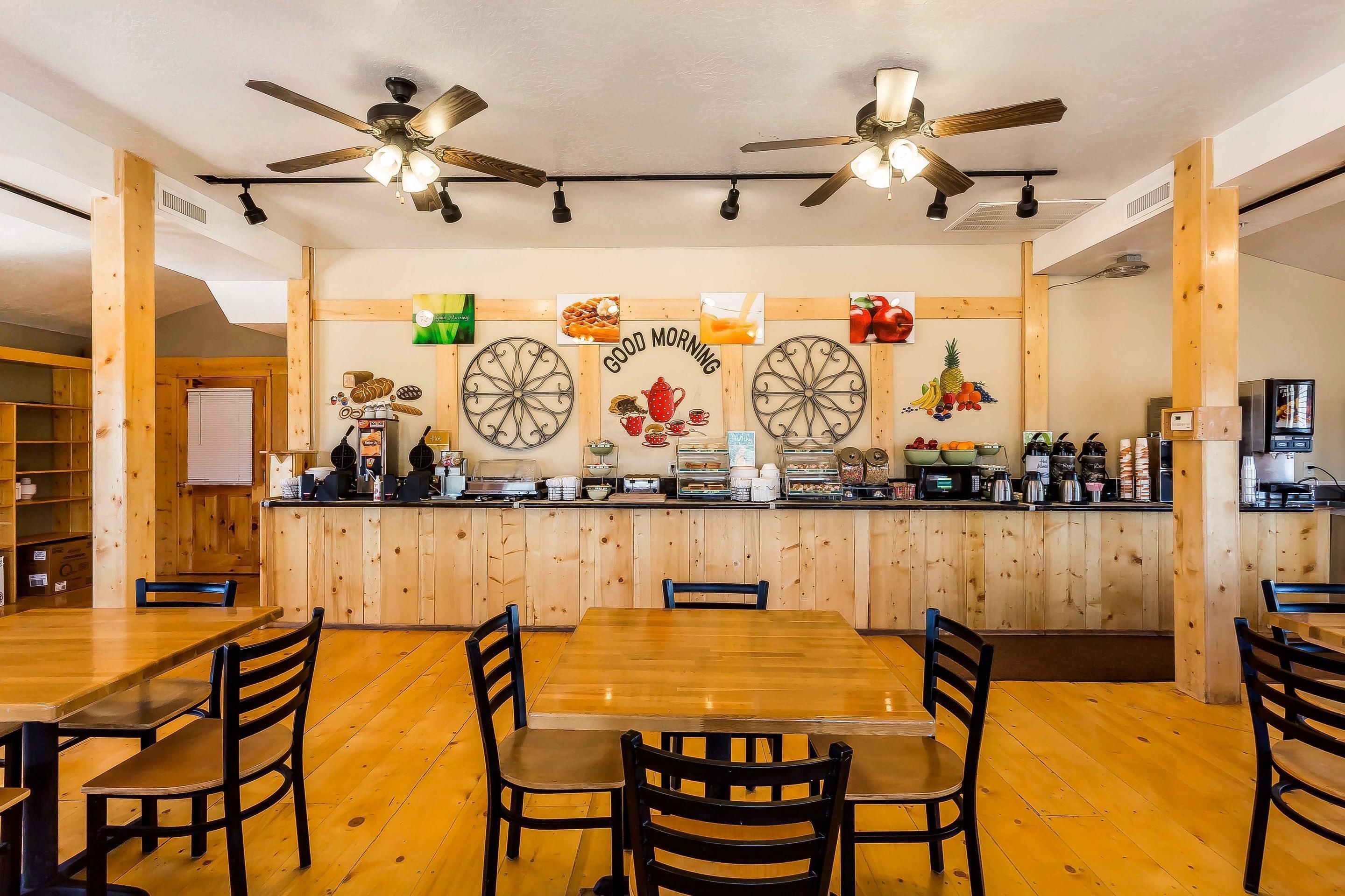 free daily continental breakfast