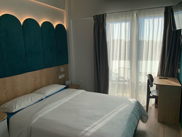 In-room safe, soundproofing, free WiFi - Mandrino Hotel (Thessaloniki)