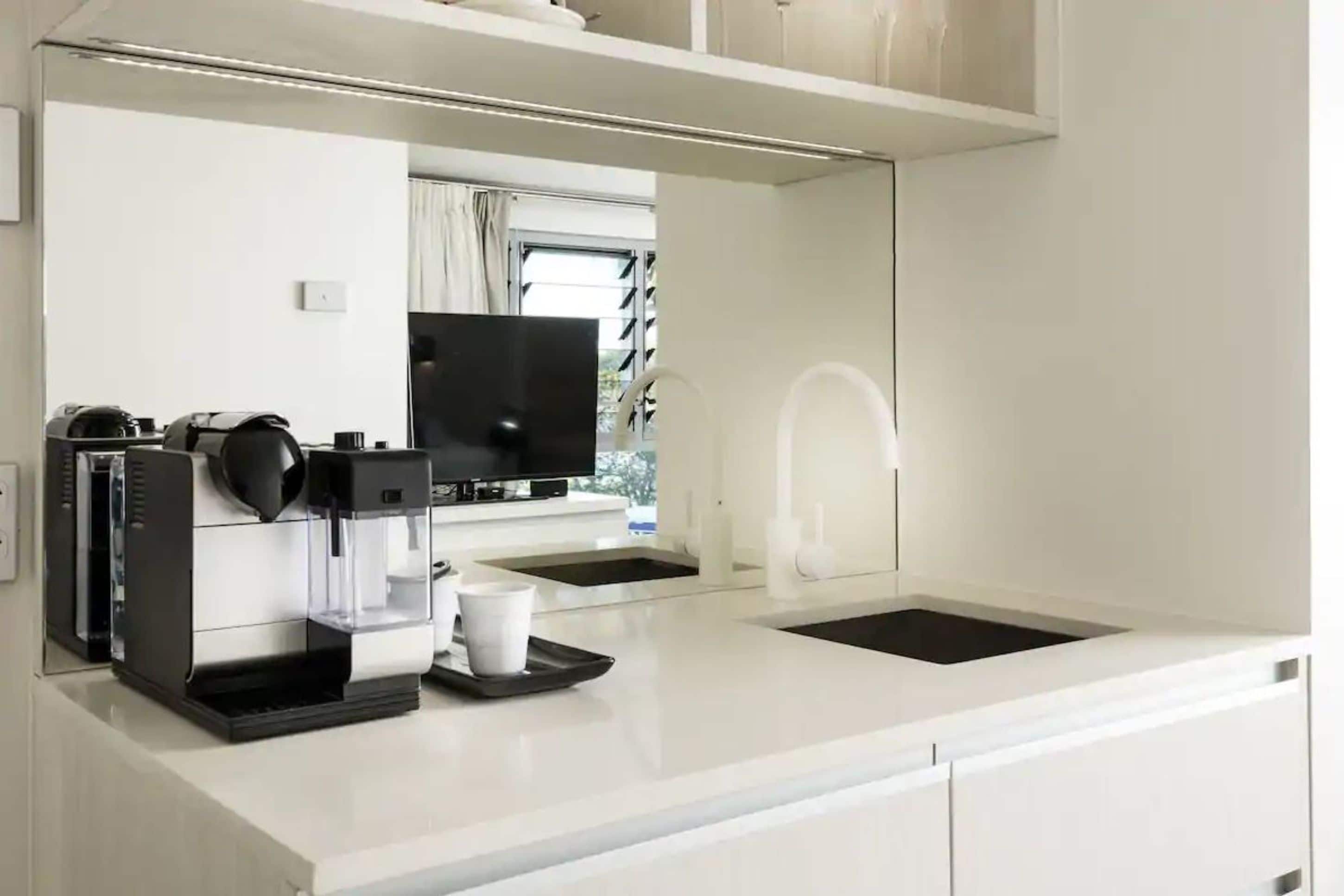 ocean view suite | private kitchenette | fridge